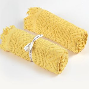 מגבת חוף לולה בצבע צהוב